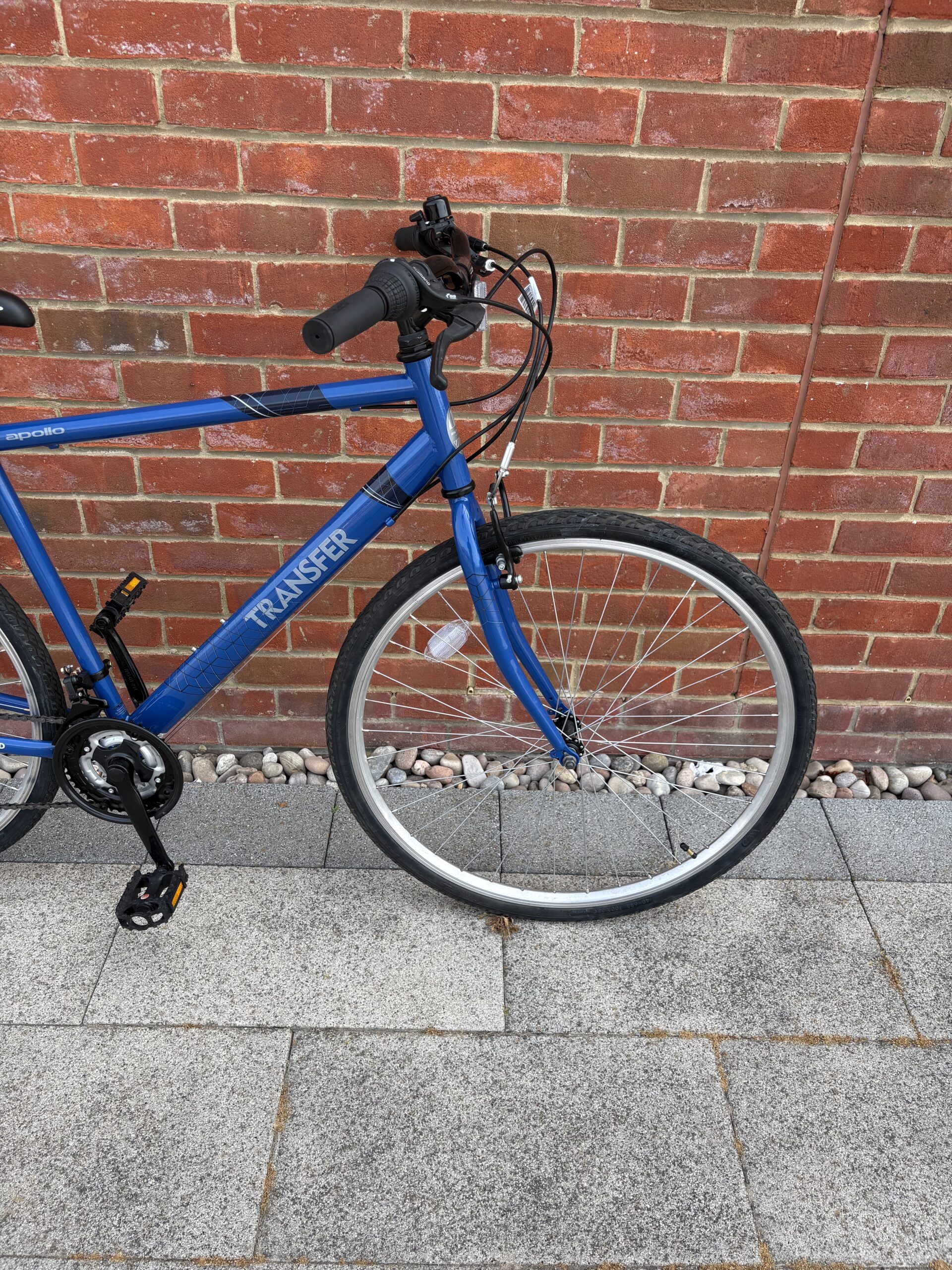 Apollo Transfer Hybrid Bike - Image 2