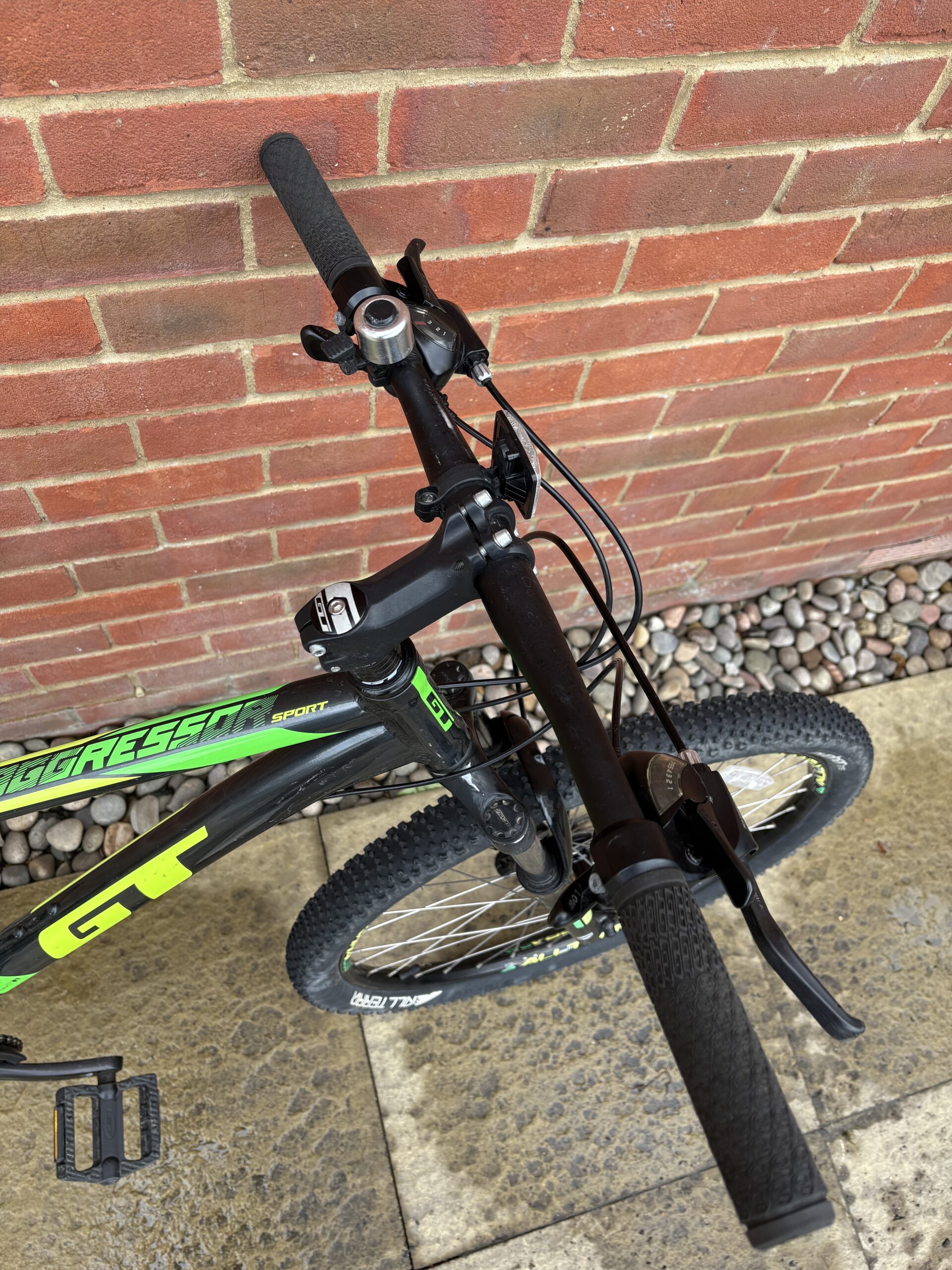 GT Aggressor Mountain Bike - Image 6