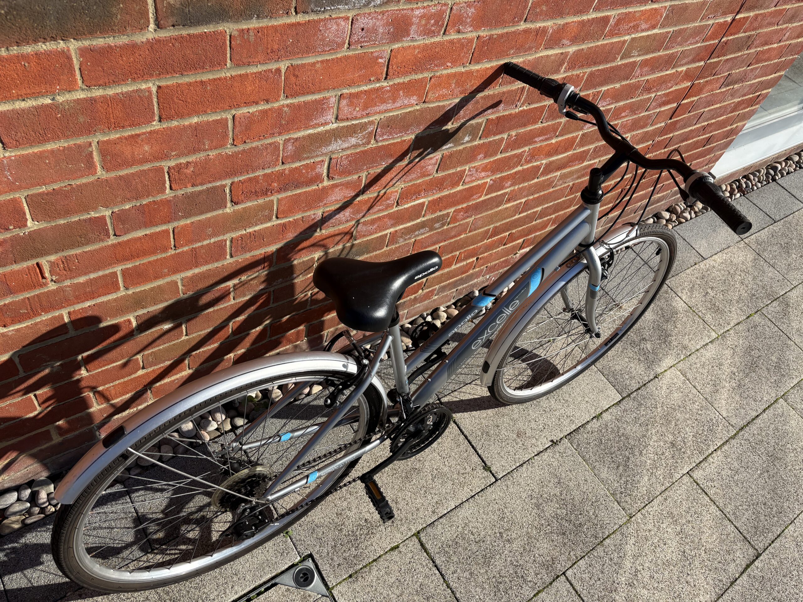 Apollo Excelle Step Through Bike - Image 3
